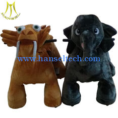 China Hansel high quality family walking plush animal toy ride on elephant proveedor