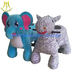 China Hansel amusement indoor plush walking animals electric scooter for sale proveedor