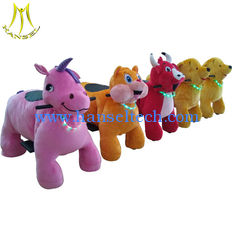 China Hansel pedal battery powered walking horse toy plush motorized animals proveedor