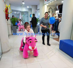 China Hansel hot selling kids walking battery operated ride on animal toy rides proveedor
