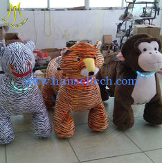 China Hansel amusement battery powered walking stuffed electric animal ride proveedor