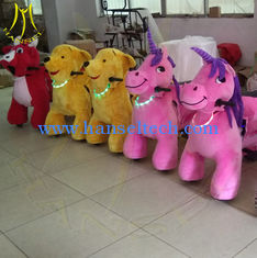 China Hansel amusement park electric walking kids ride on plush animals proveedor