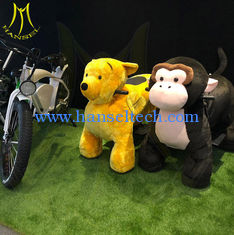 China Hansel animal game plush motorized animals plush walking horse rides proveedor