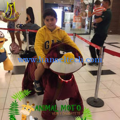 China Hansel amusement park walking coin operated motorized plush animals proveedor