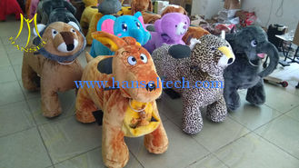 China Hansel walking stuffed electric happy ride toy animal rides for park proveedor