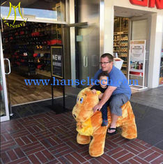 China Hansel amusement games walking stuffed ride on battery operated animals proveedor