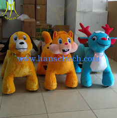 China Hansel  amusement park walking plush animals battery operated ride on toy horse proveedor