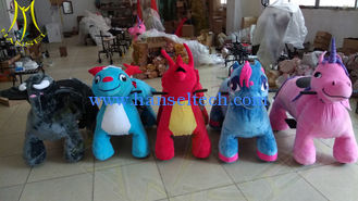 China Hansel amusement park electric walking toy ride on furry animal proveedor