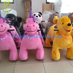China Hansel hot-selling battery powered motorized plush animal drive toy playing items for kids proveedor