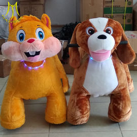 Hansel walking stuffed electric battery powered plush toy ride on animals proveedor