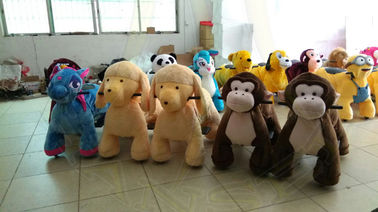Hansel shopping mall electric walking animal large plush ride toy for sale proveedor