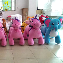 Hansel battery power plush motorized animals horse toy wheel for indoor playground proveedor