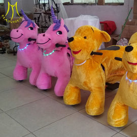 Hansel hot-selling battery powered motorized plush animal drive toy playing items for kids proveedor